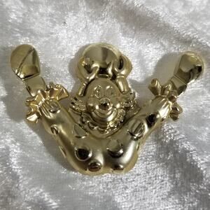A.J.C. vintage gold tone clown 2 1/2"x1 1/2"  1.1892